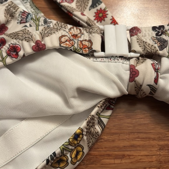 Tamara Malta’s Floral Cutout One-Piece Swimsuit -NWT - size 30/32 - Picture 7 of 7